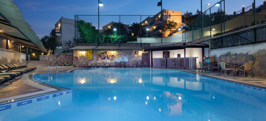 Selectum Colours Bodrum – Relax Havuz (+15)