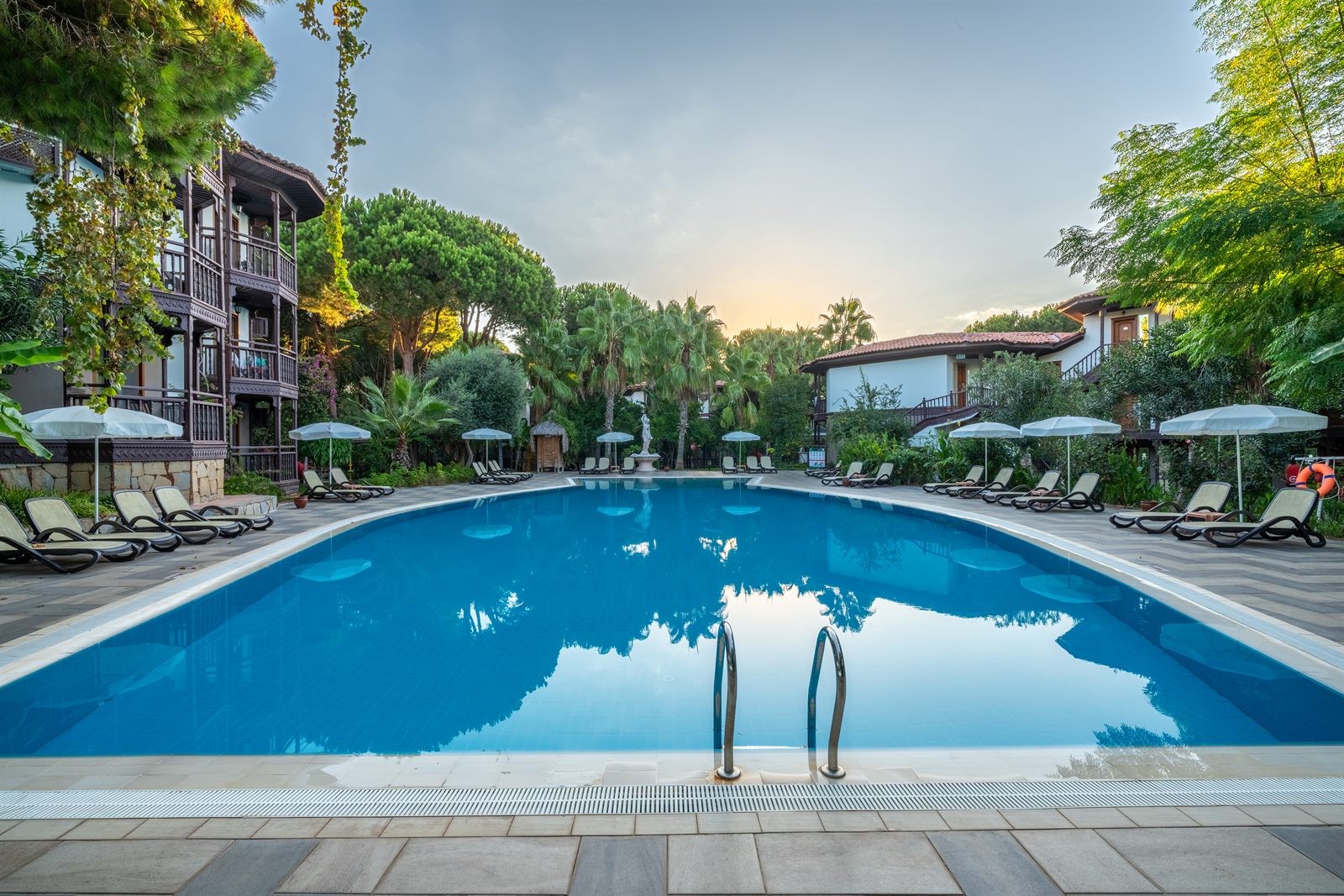 Selectum Family Resort Belek – Relax Pool