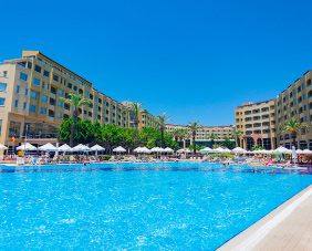 Selectum Family Resort Side – Ana Havuz