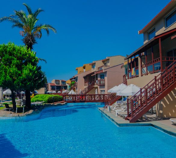 Selectum Family Resort Side – Göl Evleri Havuzu 1 ve 2